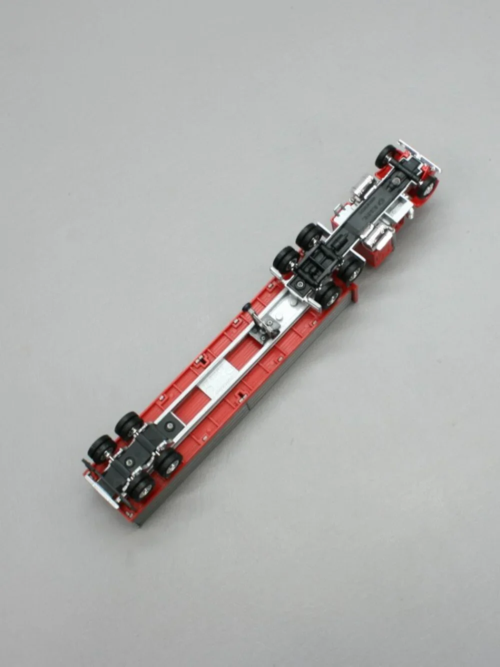 Lionel Trains O-Gauge Red Semi Tractor Trailer Truck Removeable Side Kit Flatbed